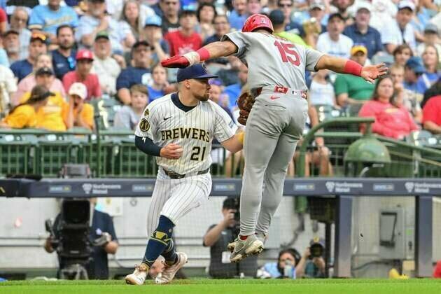 Cardinals edge Brewers to preserve slight wild-card chances