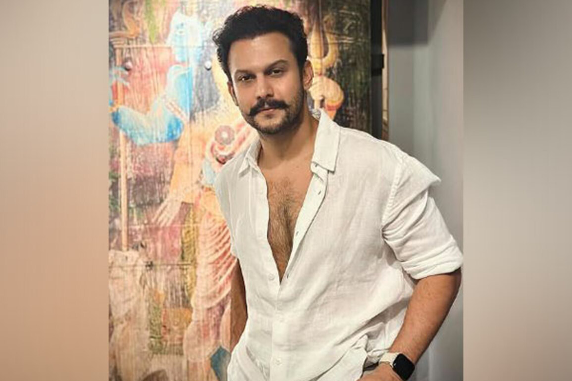 'Paani' fame Addinath Kothare's next directorial venture tentatively titled Jai Malhaar
