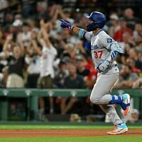 Teoscar Hernandez, Dodgers look to build on success vs. Red Sox