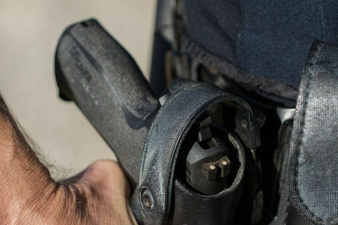 Several agencies stop reselling duty weapons following report on police guns used in crimes