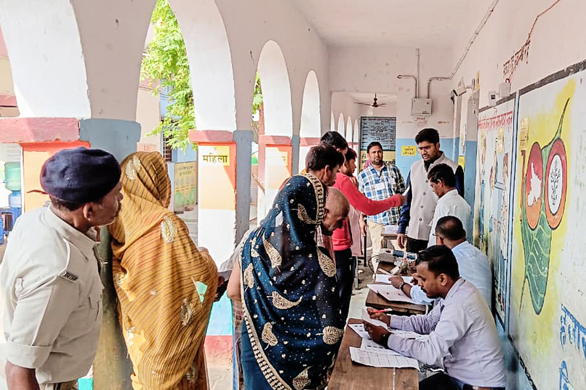 Bihar Elections: Second phase campaign ends with fiery exchanges between NDA and Mahagathbandhan