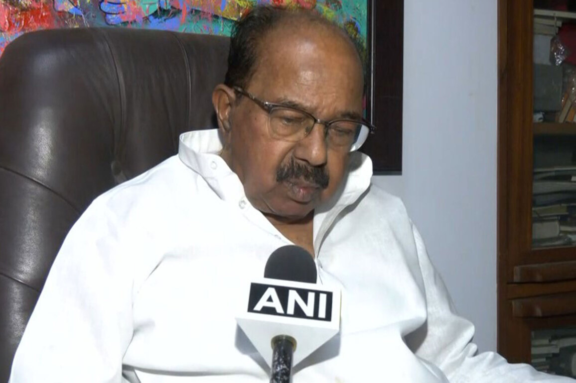 'We do not impose candidates:" Congress leader Veerappa Moily on BJP's claims of infighting over Keralam government formation