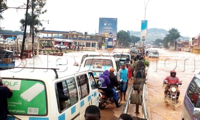 Devastating floods cut off Entebbe from Kampala Devastating floods cut off Entebbe from Kampala
