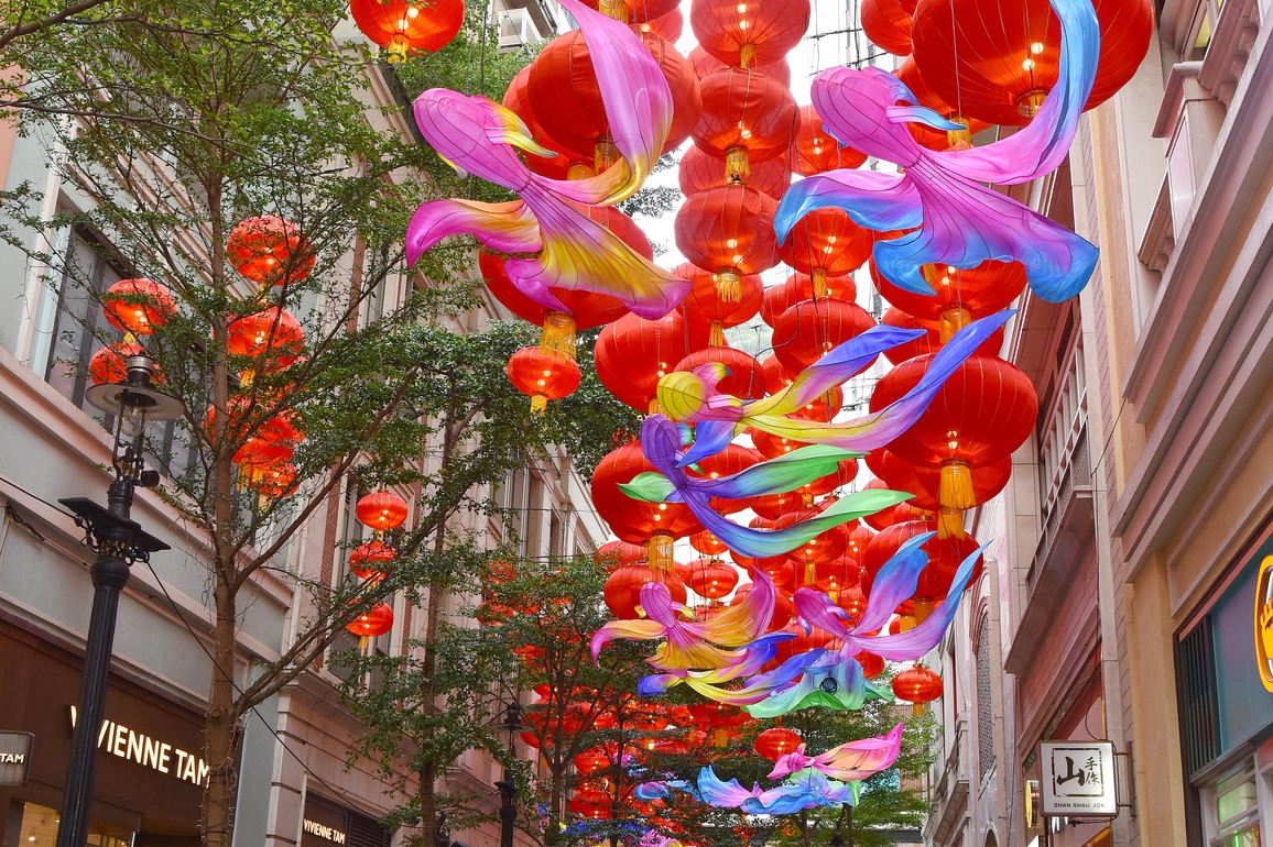 CHINA-HONG HONG-FESTIVAL DECORATION (CN)