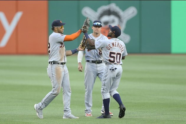 MLB roundup: Tigers hit 4 HRs before an out, crush Pirates