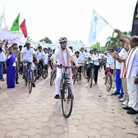 Tripura governor participates in "Sundays on Cycle" to promote healthy living