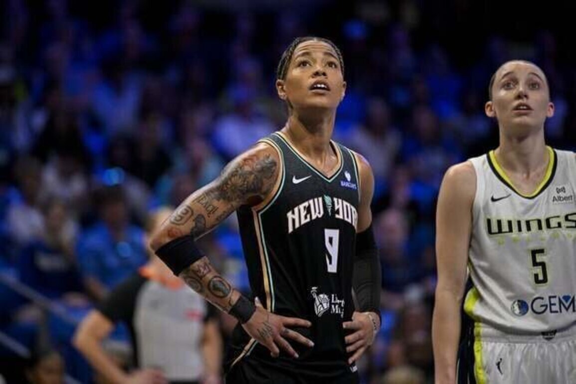 Cloudy Sky: Veteran G Natasha Cloud signs with Chicago
