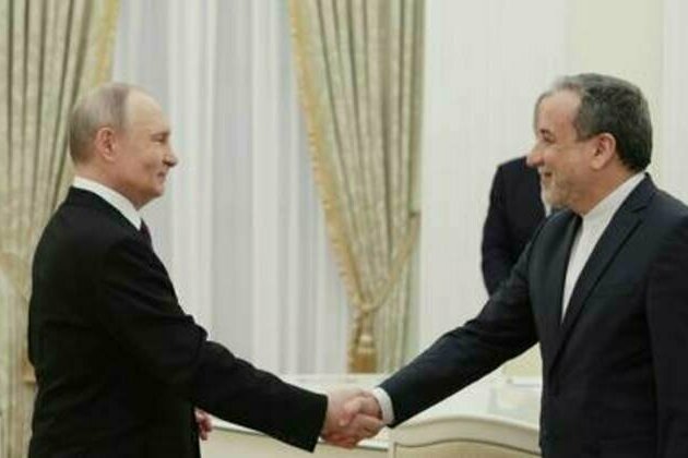 Top Iranian diplomat expects 'critical' talks with Putin