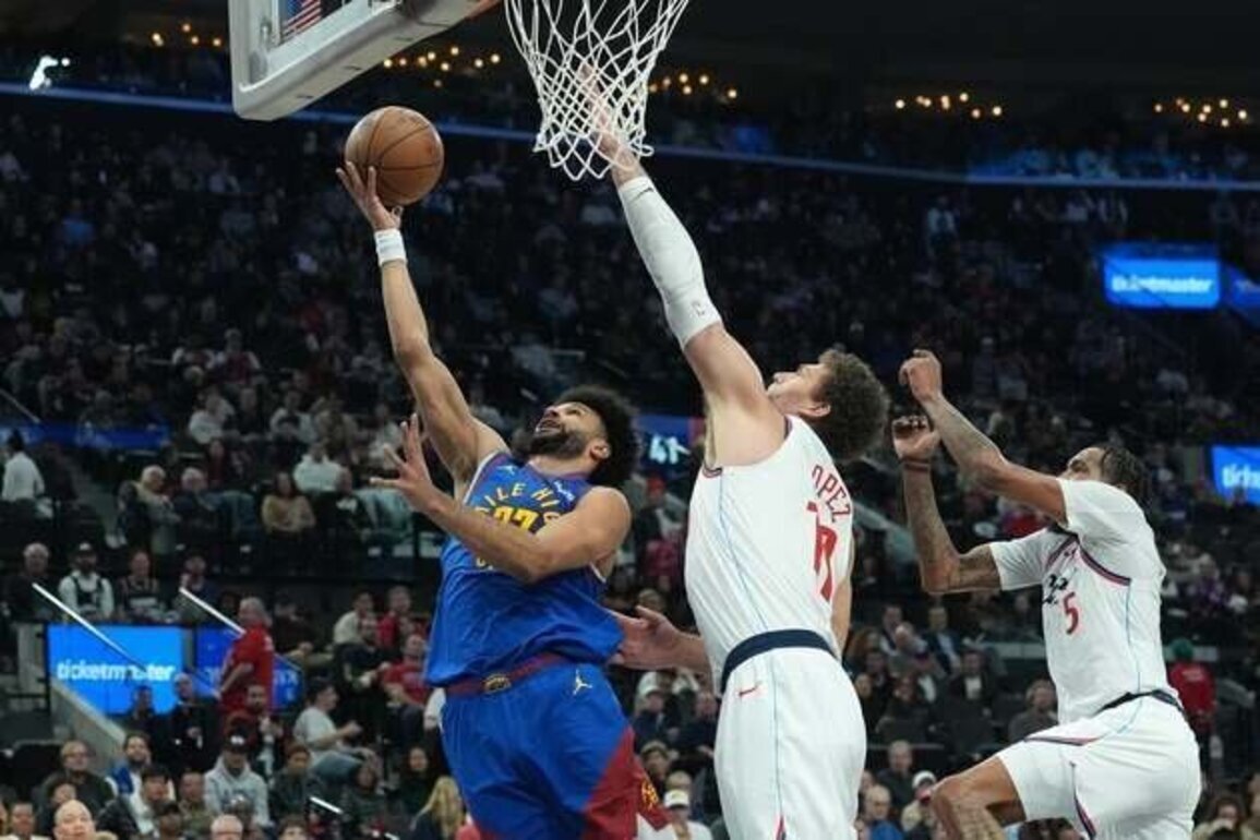 Bennedict Mathurin (38) lifts Clippers to tight win over Nuggets