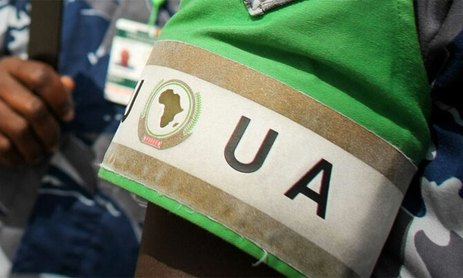 Al-Shabaab attacks Kenya army base in Somalia Al-Shabaab attacks Kenya army base in Somalia