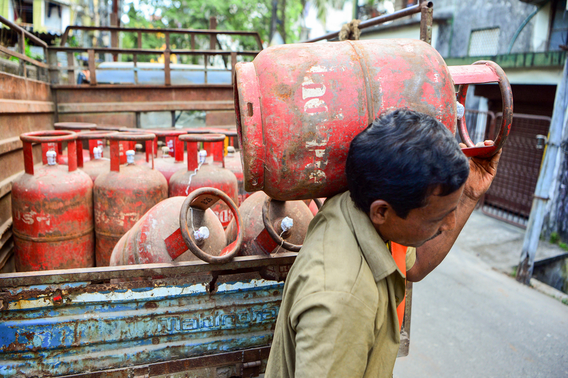 Commercial LPG price hiked by Rs 49, domestic cylinder rates unchanged