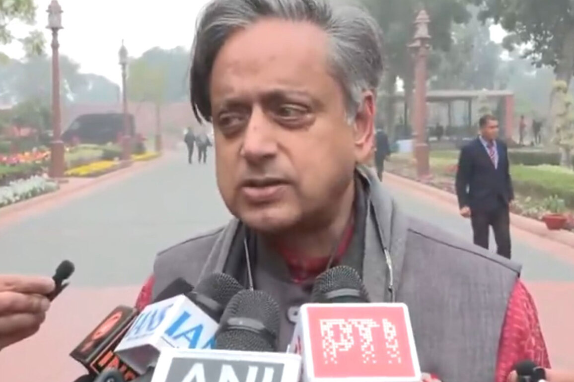 "Pretty disgraceful": Shashi Tharoor after Pakistan boycott T20 WC match against India
