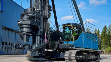 The new Junttan DR5 represents a drilling rig that is more efficient simpler to use and easier to transport