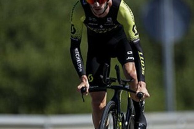 Adam Yates takes Criterium yellow as Froome seriously injured