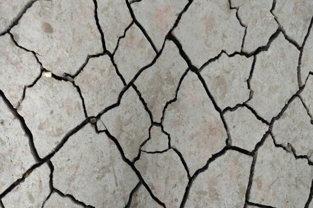 Scientists detect molten rock layer hidden under Earth's tectonic plates