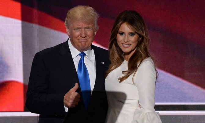 NY Post runs naked pics of Trump's wife... again NY Post runs naked pics of Trump's wife... again