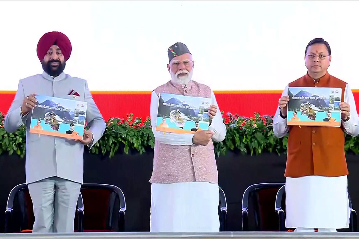 PM Modi unveils major development projects worth over RS. 8,100 crore in Uttarakhand
