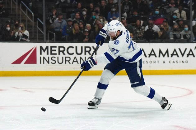 Lightning hope for defensive reinforcements vs. skidding Ducks