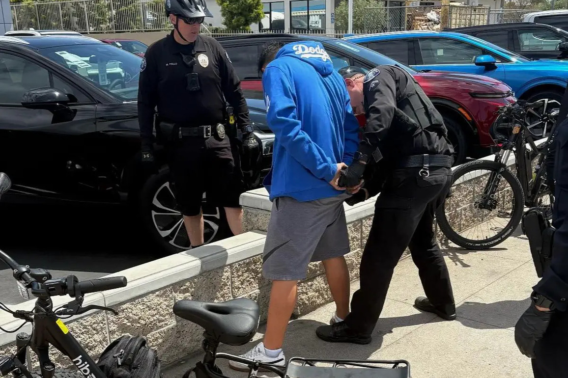 A thief who stole an e-bike outside an O.C. gym was promptly arrested - New Santa Ana