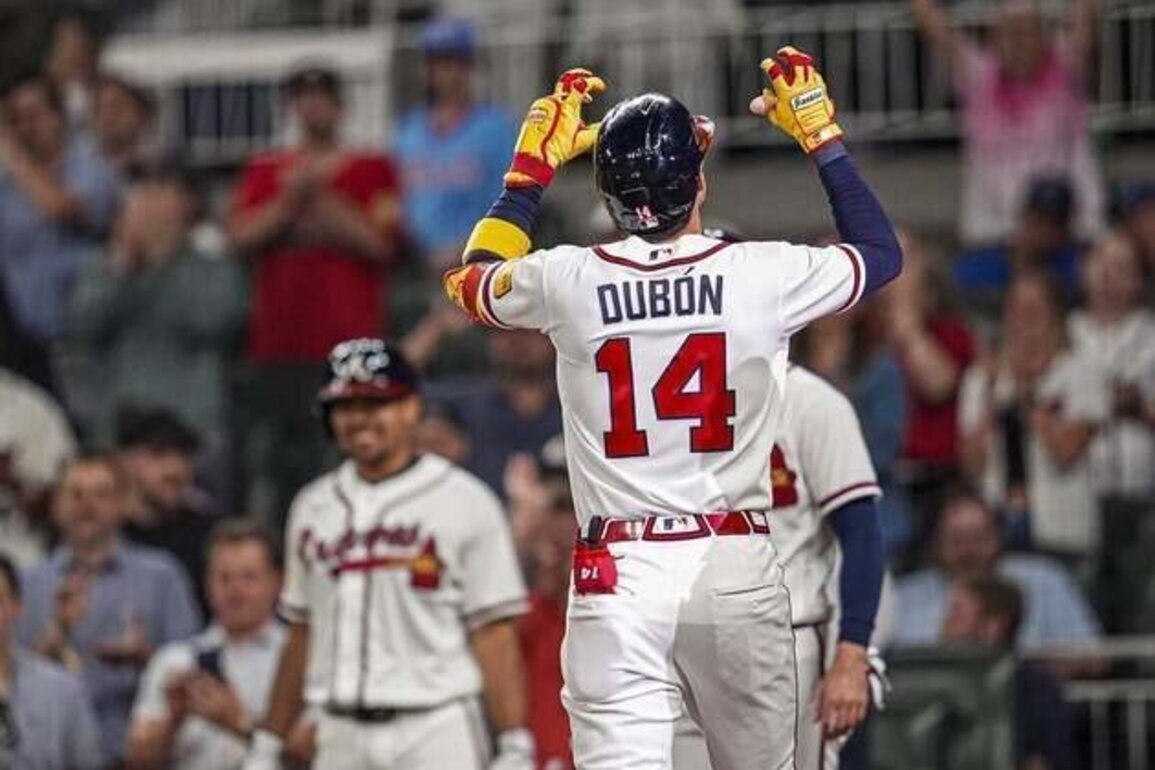 Braves counting on team effort as they attempt to sweep Cubs