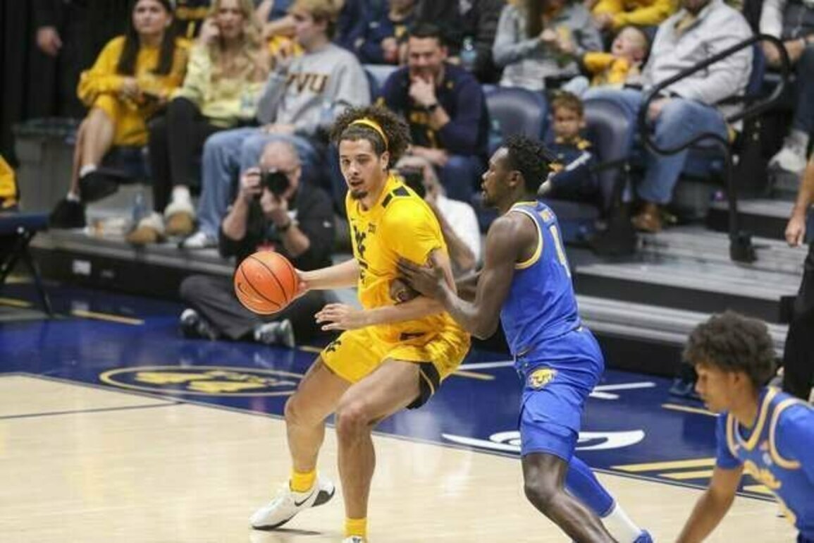Big man Harlan Obioha leads West Virginia against Lafayette