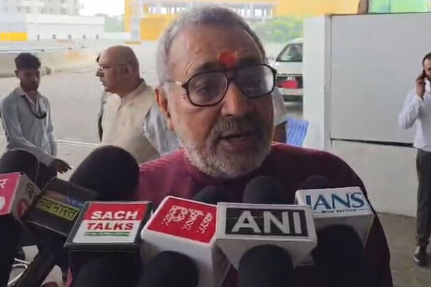 Doesn't understand India, trying to incite youth against PM: Giriraj Singh slams Rahul Gandhi for 'govt will fall' remark