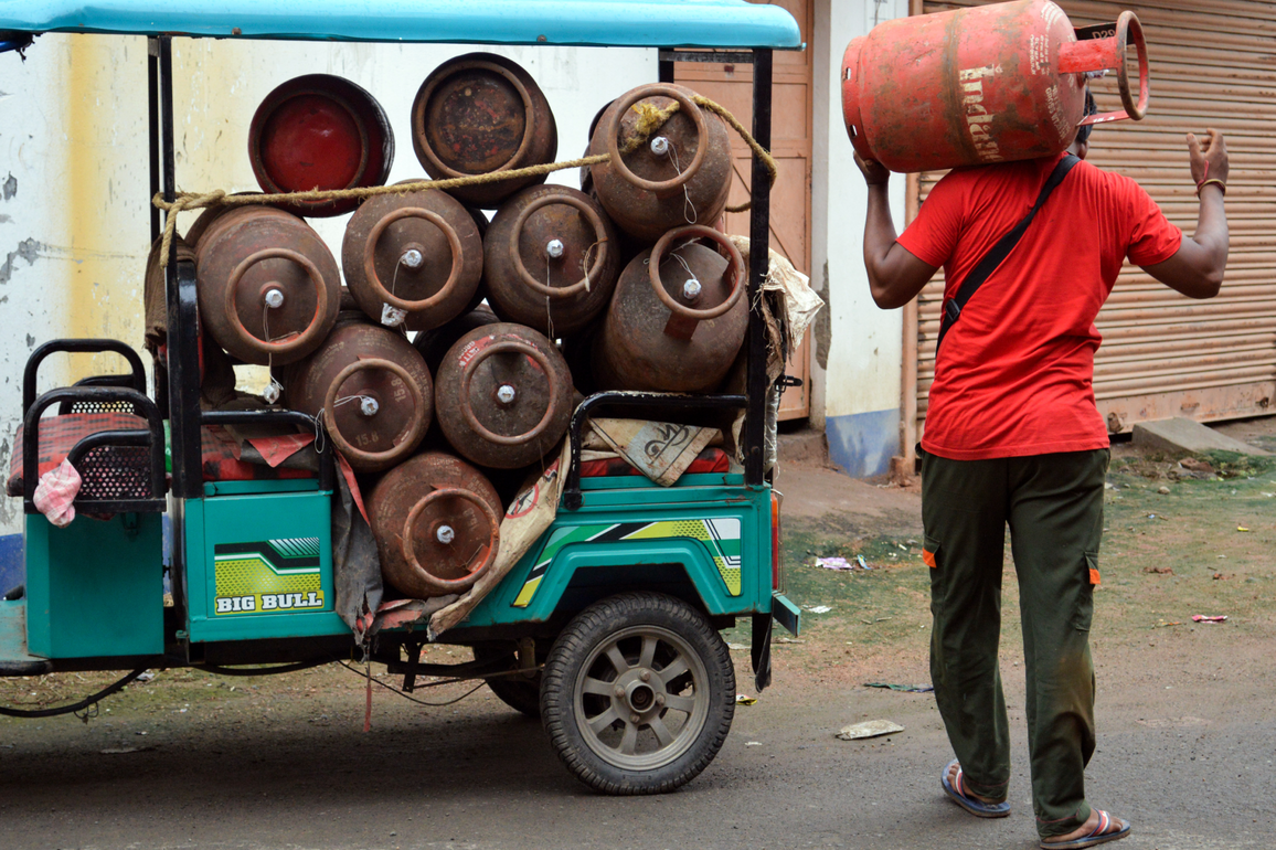 Bengaluru: Hotel owner writes to PM Modi flagging economic impact on women entrepreneurs amid reported LPG shortage