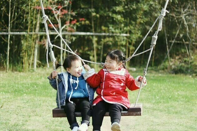 One couple, two apartments, different surnames for the children: how 'two places to stay' is shaping families in China