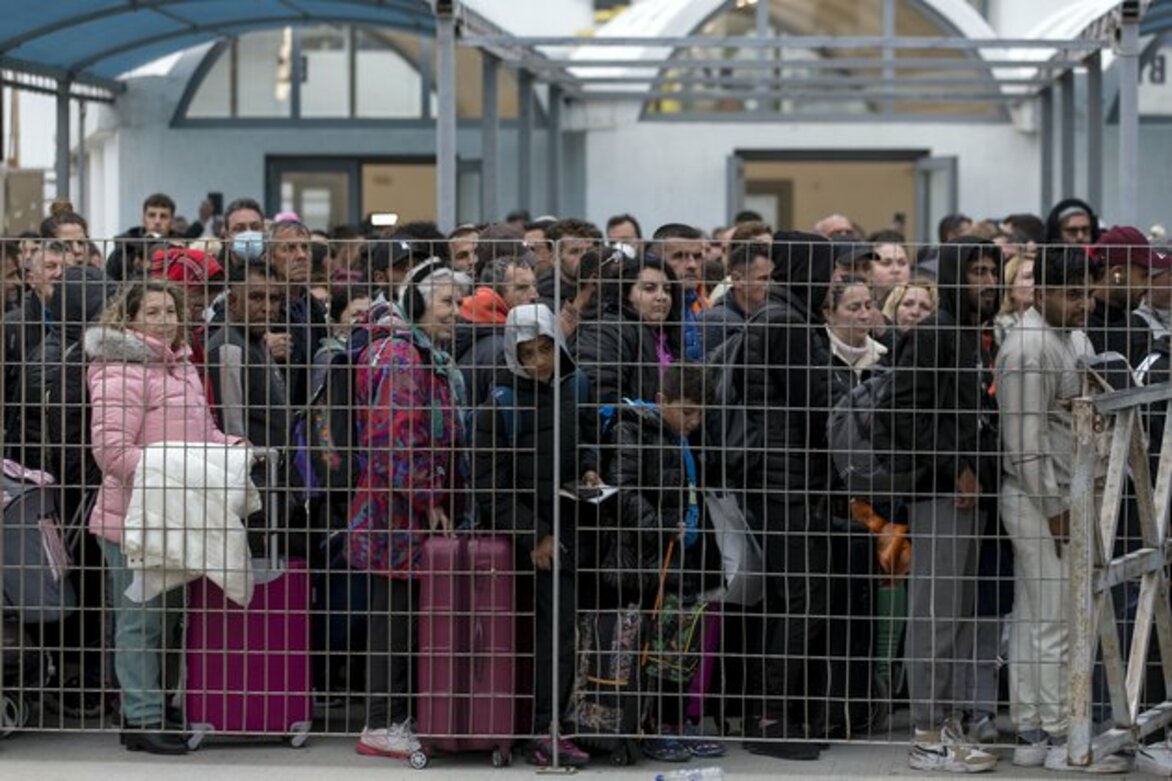 GREECE-SANTORINI-EARTHQUAKES-EVACUATION