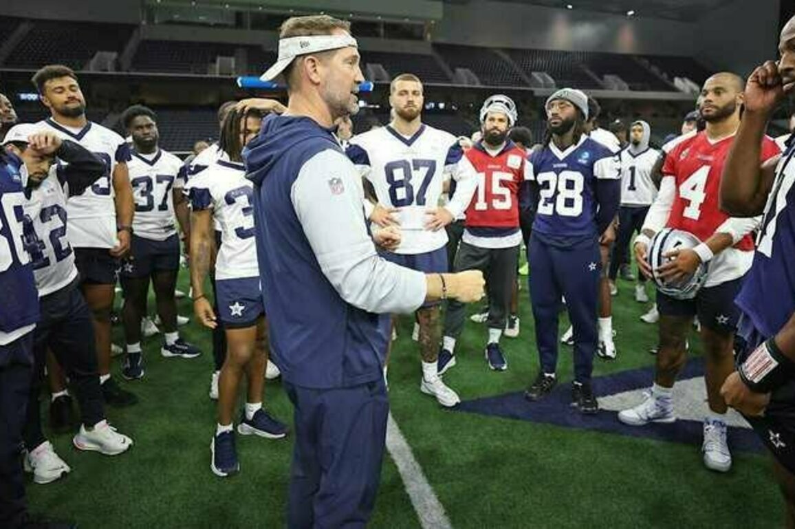 Emotional Schottenheimer ties bow on first offseason program