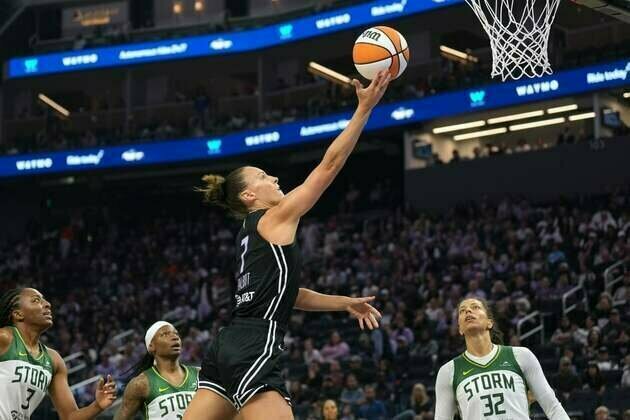 Liberty sign free agent F Stephanie Talbot