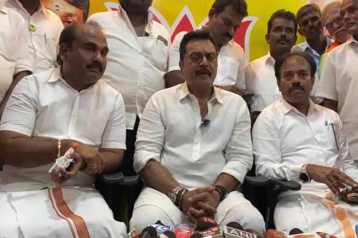 'No impact on NDA': BJP's R Sarathkumar on Panneerselvam joining DMK, Sasikala's new party launch