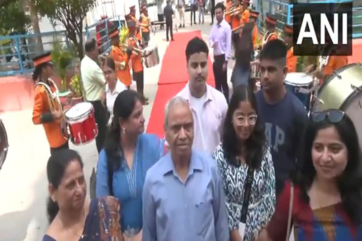 UP: Family of Group Captain, astronaut Shubhanshu Shukla welcomed to his alma mater