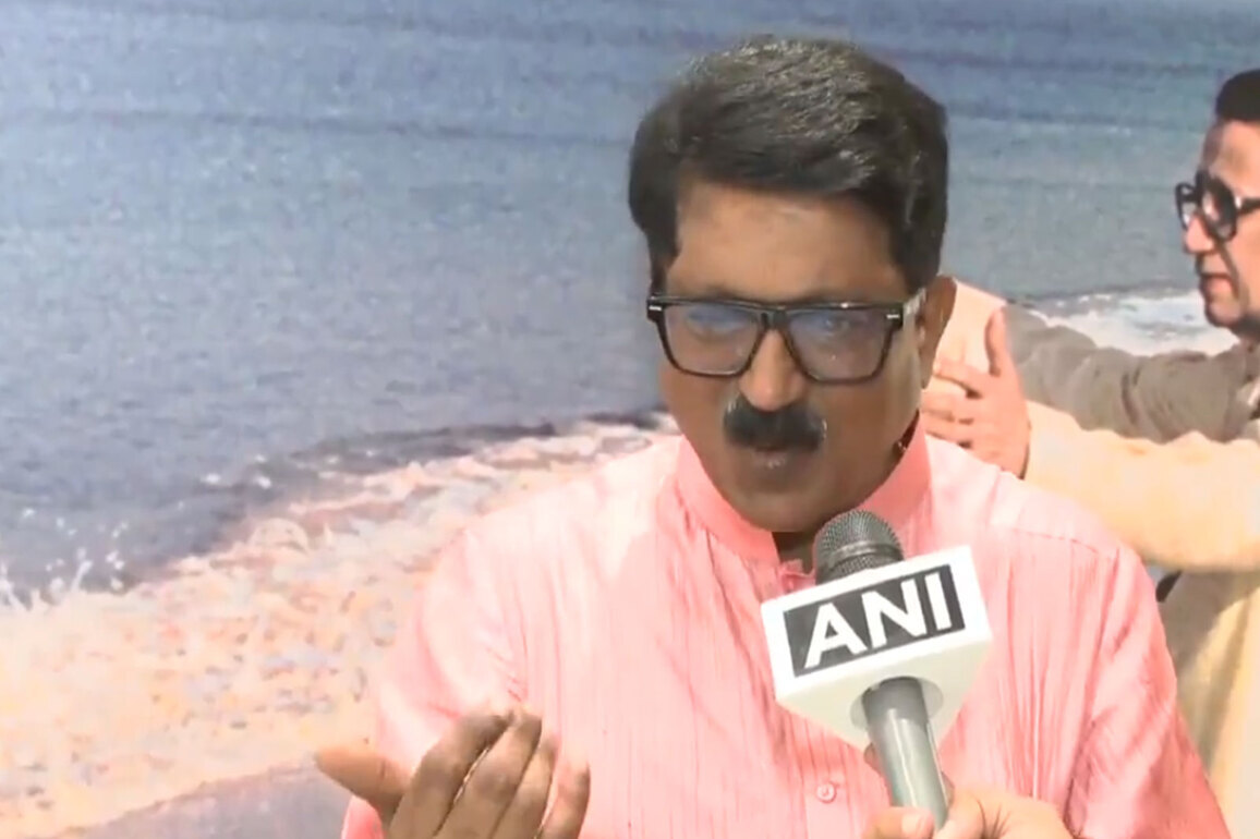 "44 papers have leaked during their rule": Shiv Sena (UBT) MP Arvind Sawant demands Dharmendra Pradhan's resignation, questions CBSE chief's transfer