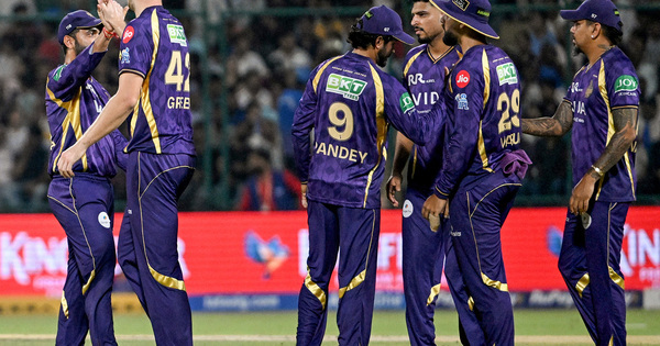 IPL 2026: Sensational KKR spinners reduce DC to 142/8