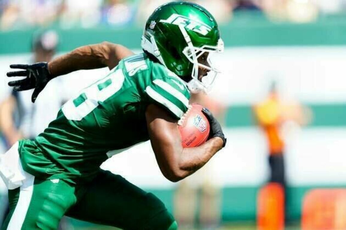 Jets waive Isaiah Williams after MNF fumble