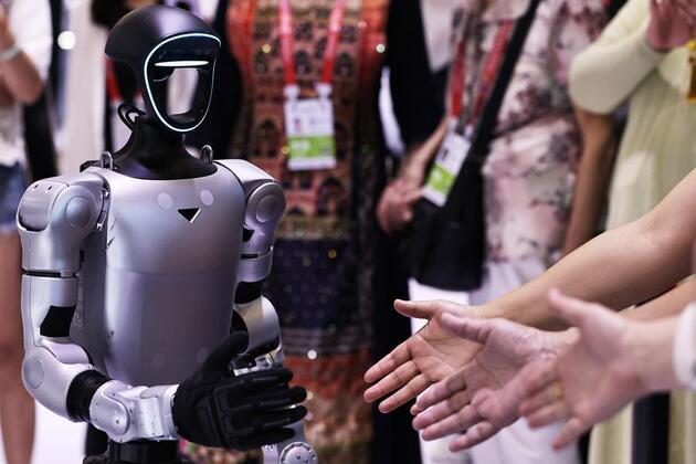 Interview: China's consumer products expo highlights market's reliability, growth potential, says Kyrgyz economist