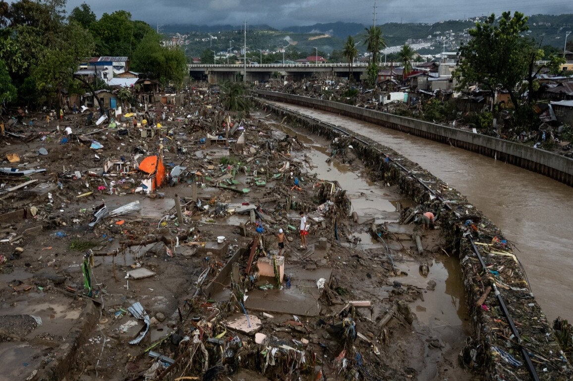 Philippines reels after Typhoon Kalmaegi kills 85, dozens still missing
