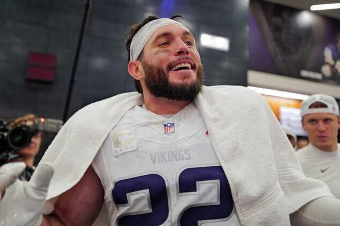Harrison Smith Named NFC Defensive Player of Week for Week 17