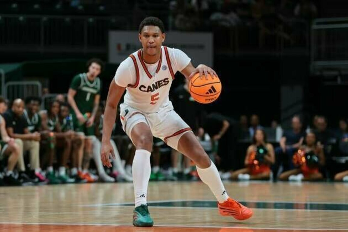 Miami blows out Stetson to notch 3-0 start