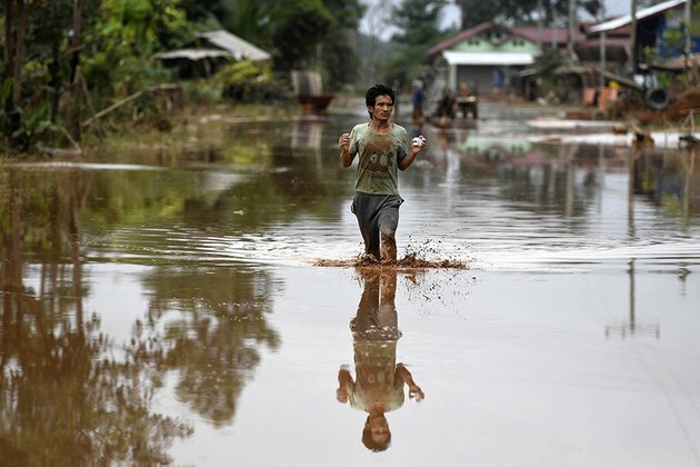 Lao Dam Collapse Due to Use of Soil: Water Experts