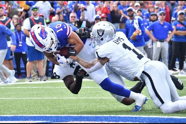 Josh Allen, Bills bounce back, blow out Raiders