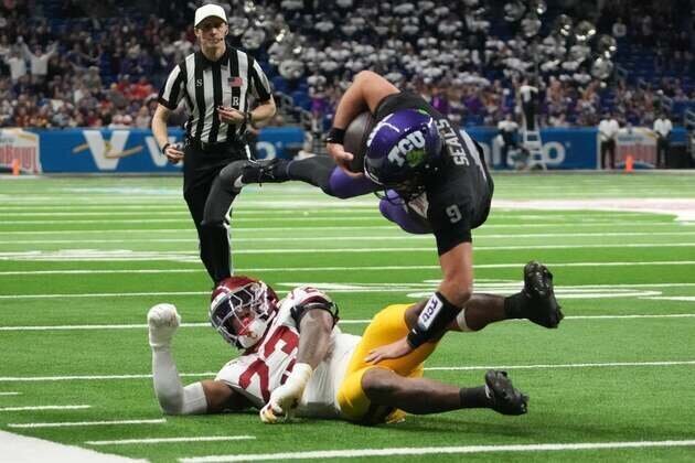 Jeremy Payne's OT jaunt lifts TCU past No. 16 USC in Alamo Bowl