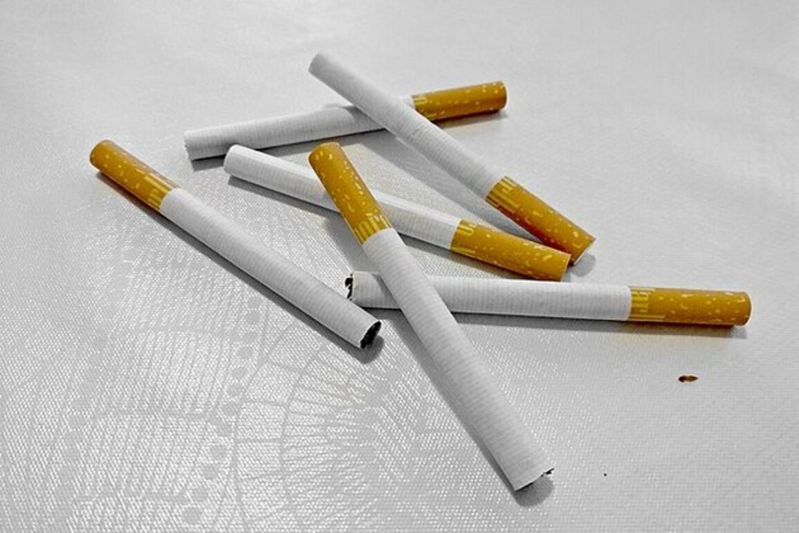 France cracks down on public smoking to protect children