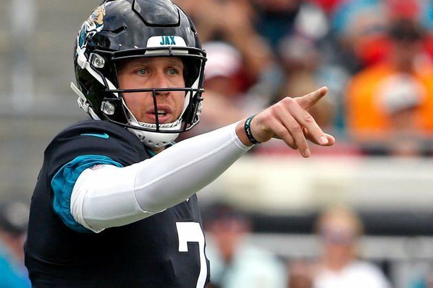 Foles excited about chance to battle for QB job
