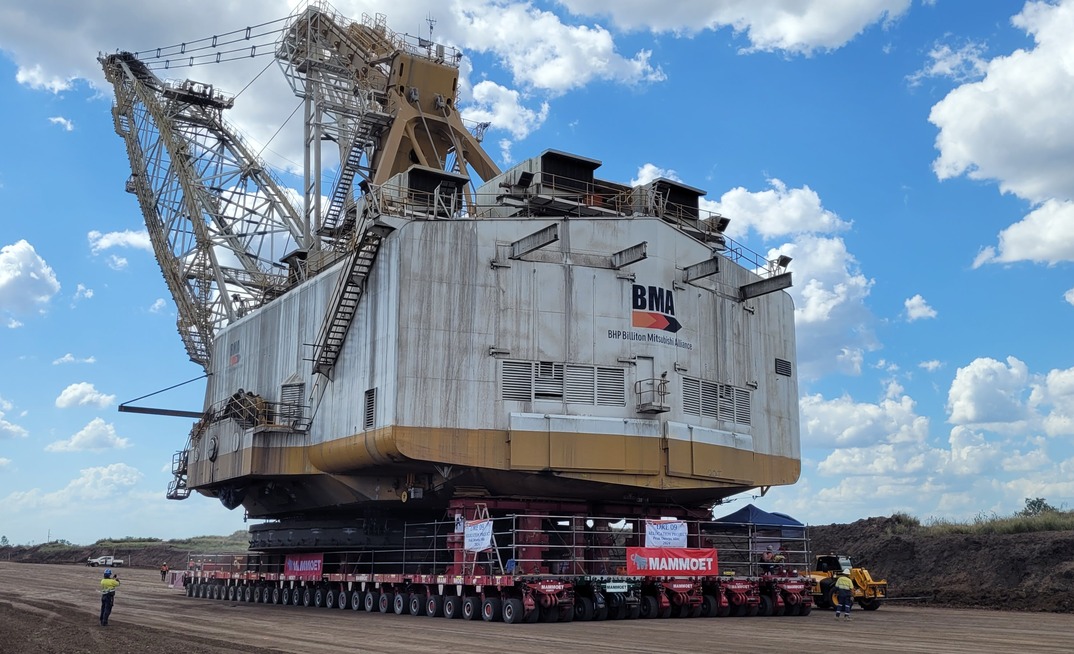 BMA's 3,100t Marion 8050 raised onto Mammoet's SPMTs