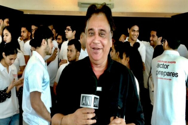 Manu Rishi Chadha conducts interactive session at Anupam's institute 'Actor Prepares'