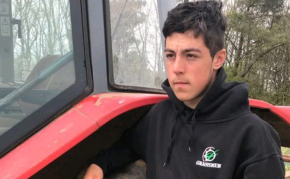 Young farmer conned out of £8,400 in a fake tractor purchase