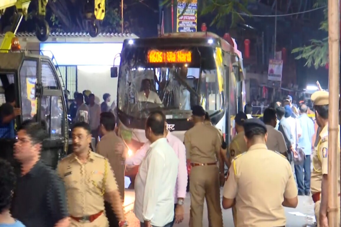 4 killed, 9 injured after BEST bus rams into pedestrians in Mumbai's Bhandup