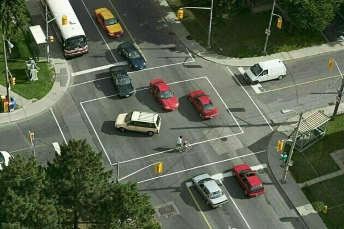 Here's a way to save lives, curb traffic jams and make commutes faster and easier - ban left turns at intersections